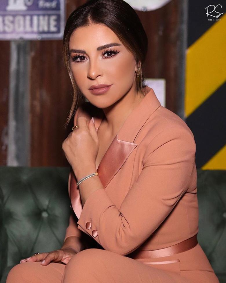 هل تزوج المنتج جمال سنان على ماغي بو غصن ؟