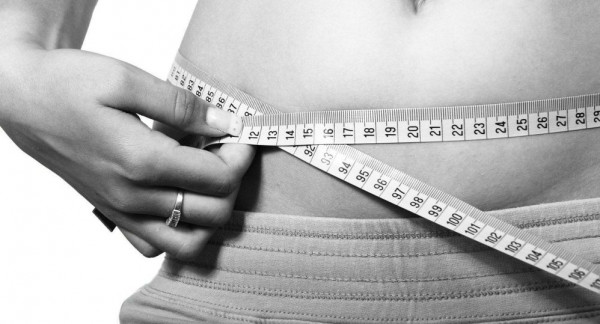 ليس من ضمنهم "التجويع" ..  عشر خطوات لإنقاص الوزن  