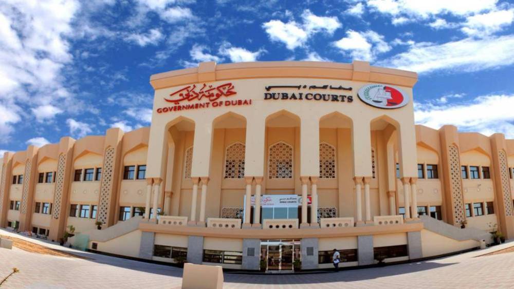 يختلس 93 ألف درهم بإعلان مزيف لإيجار فيلا