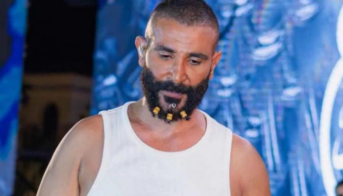أحمد سعد بعد إطلالته المثيرة للجدل: «مبعملش حاجة حرام»