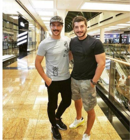 بالصور  ..  شقيق باسل خياط نسخة منه ..  تعرفوا عليه