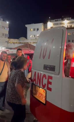 شهداء وإصابات بين نازحين كانوا يحتمون بكنيسة الروم الأرثوذكس جراء غارات إسرائيلية - فيديو 