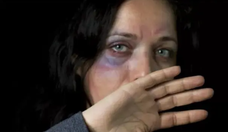 تفسير حلم تعرض امرأة للضرب من امرأة أخرى في المنام