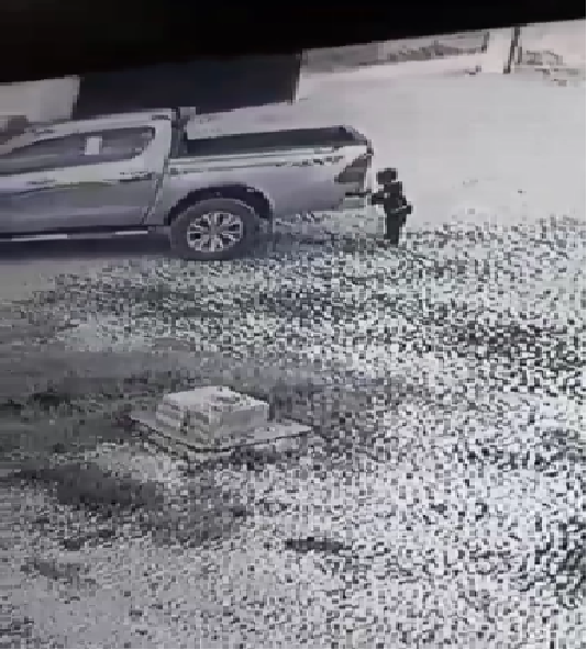 فيديو مرعب ..  العناية الإلهية تنقذ طفل من تحت عجلات مركبة جده في لواء البادية الشماليه الشرقية