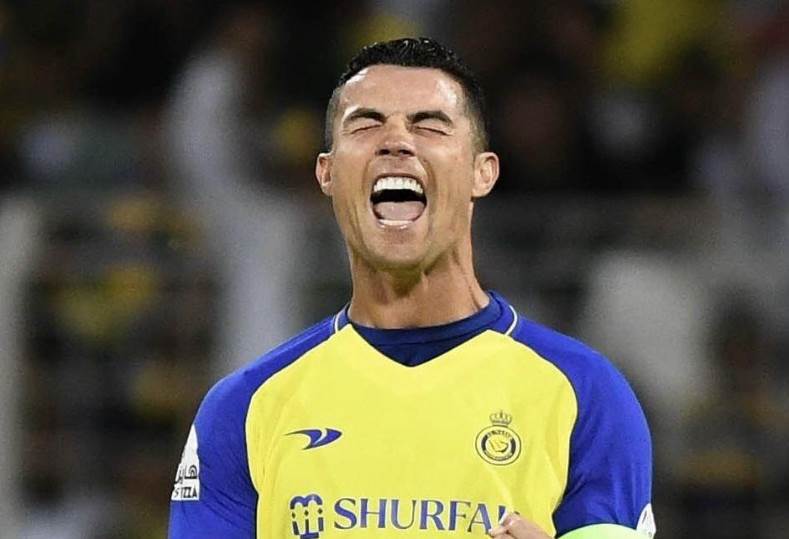 كريستيانو: جماهير النصر دعمها لا يصدق