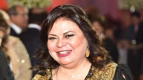 بالصور ..  أول ظهور لابن ماجدة زكي ..  لن تتخيلوا كم يشبهها