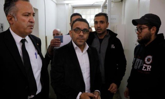 الاحتلال يعتقل محافظ القدس عدنان غيث