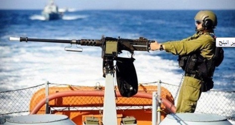 الاحتلال يطلق نيران رشاشته على الصيادين في بحر دير البلح