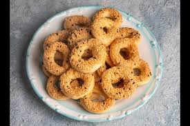 كعك العيد باليانسون والسمسم