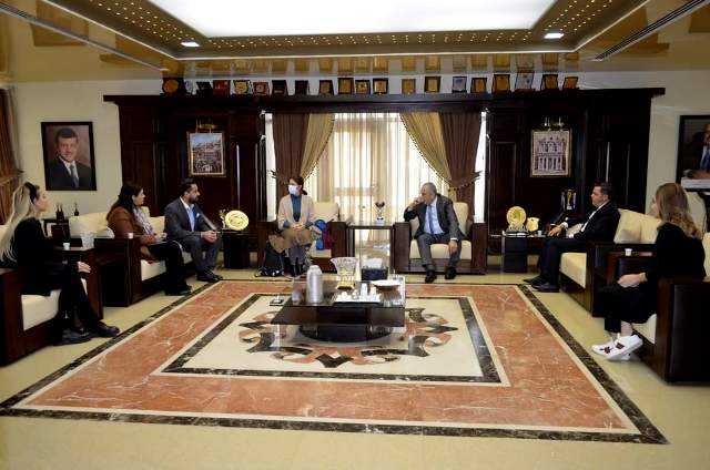 عمان الأهلية تستقبل ملحق التعاون الثقافي والعلمي لدى السفارة الفرنسية