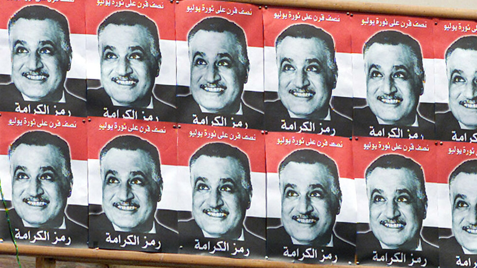 شبيه الرئيس الراحل جمال عبد الناصر يثير الجدل في مصر (صورة)