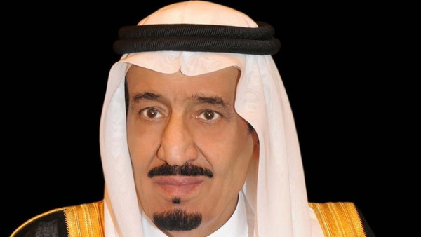 الملك سلمان يأمر باستضافة 1400 حاج