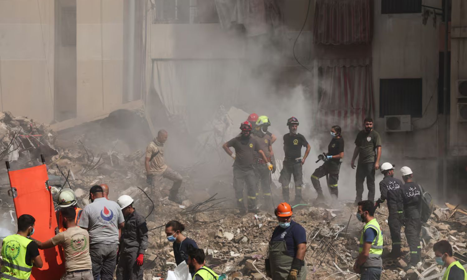 10 شهداء و57 جريحا في 3 غارات إسرائيلية على لبنان #سرايا 