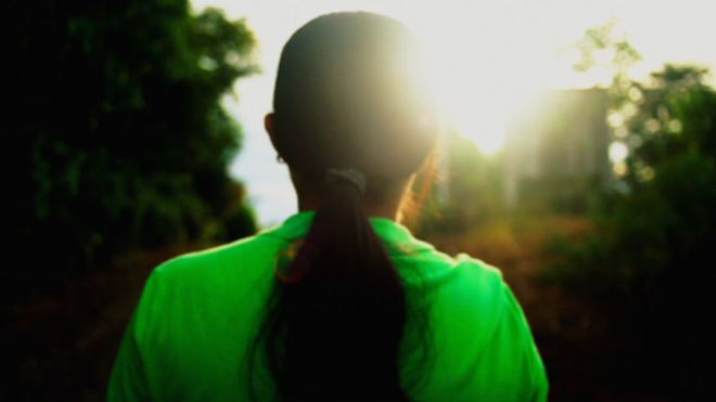 كويتية تكتشف ان خادمتها "رجل" بعد عام كامل امضاها في خدمتها