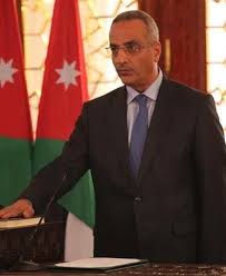وزير الصحه يزور نجل القاضي الشهيد رائد زعيتر