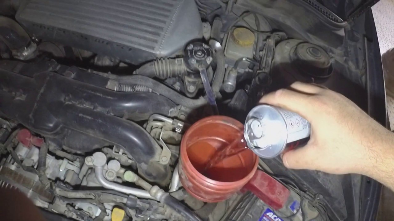 بالفيديو .. تنظيف مجاري زيت المحرك لأداء أفضل للمحرك