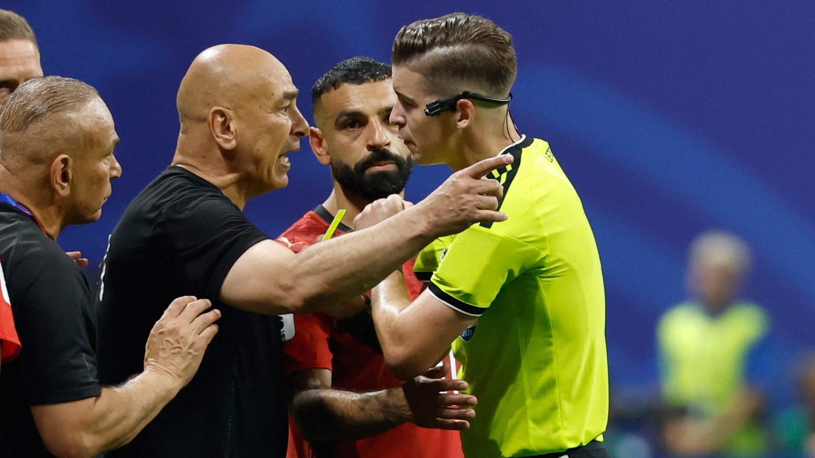 سجل مثير للجدل ..  من هو حكم الـ"VAR" في مباراة مصر والأرجنتين؟ 