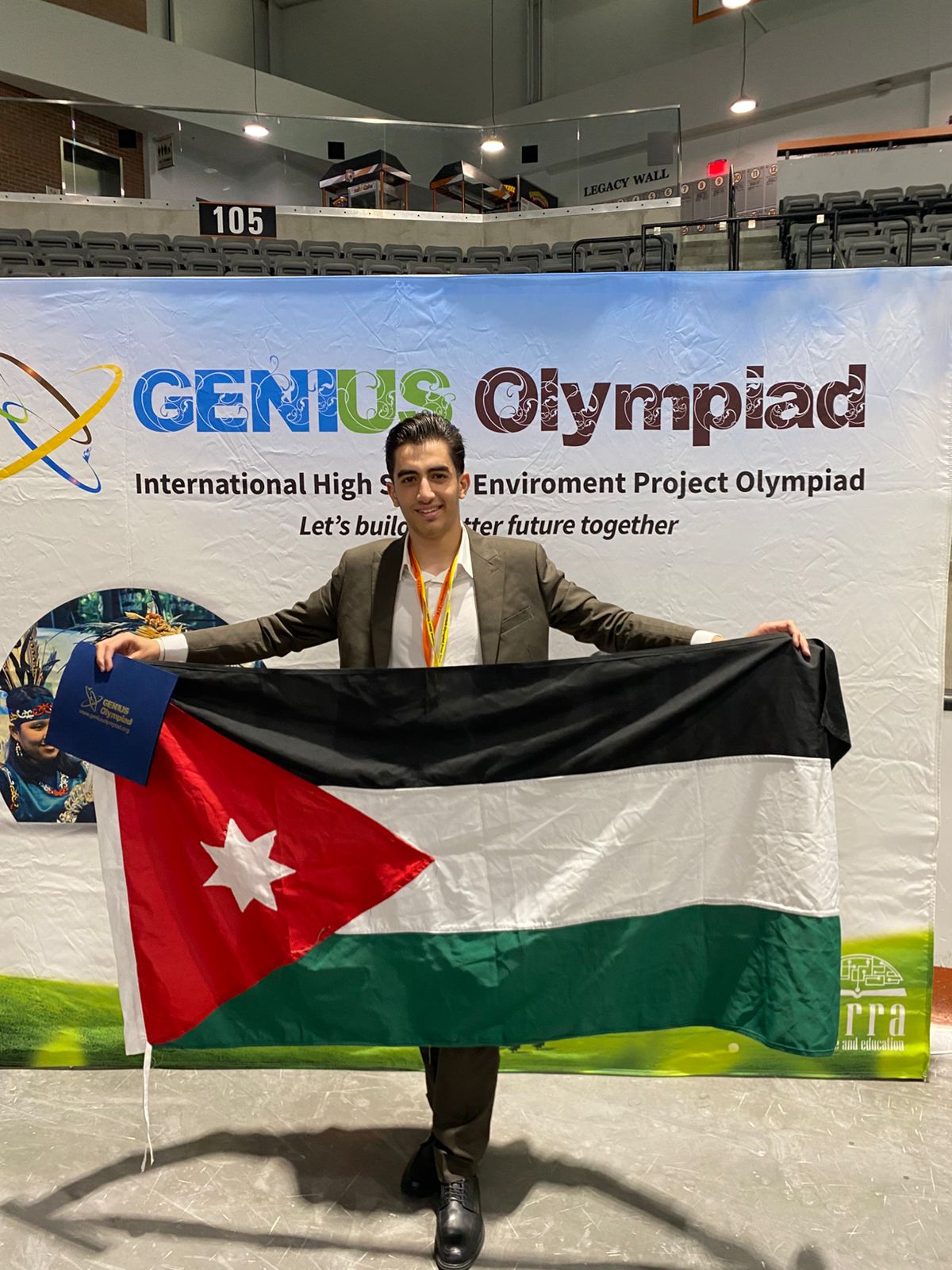 الطالب نمر زيود يحصل على جائزة honorable mention