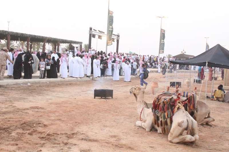 الطائف ..  185 ألف زائر لسوق عكاظ في 5 أيام وفقًا لـ"ماس"