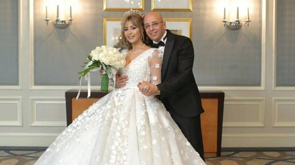 بالصور ..  هكذا احتفلت جنات بزواجها