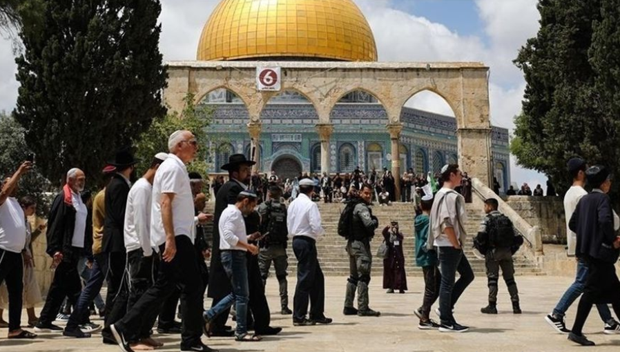 الأردن يدين اقتحام الأقصى ويحذر