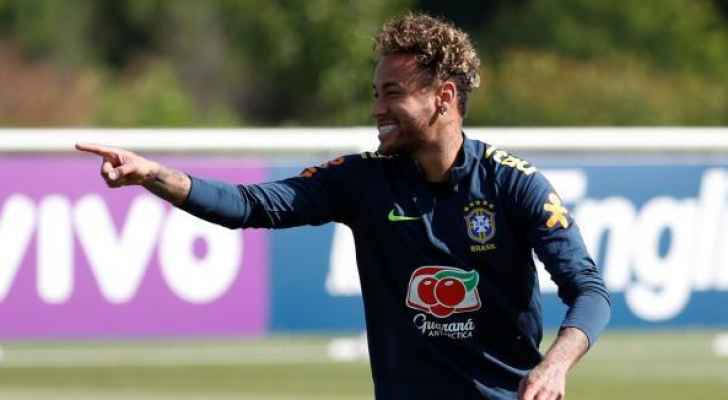 نيمار يلتقي ممثلًا لريال مدريد