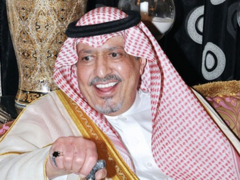 الديوان الملكى السعودى يعلن وفاة الأمير عبدالعزيز بن بندر