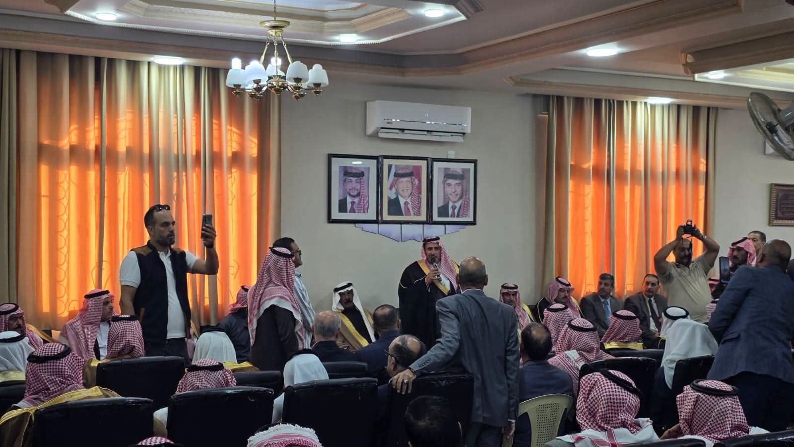 بقيادة الشيخ حسن حويلة الزبن ..  صلح عشائري في مادبا واعتذار العين الأزايدة لقبيلة بني حميدة