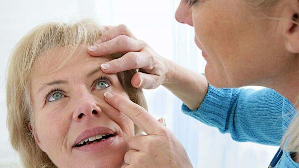5 أسباب لحساسية العين تجاه الضوء