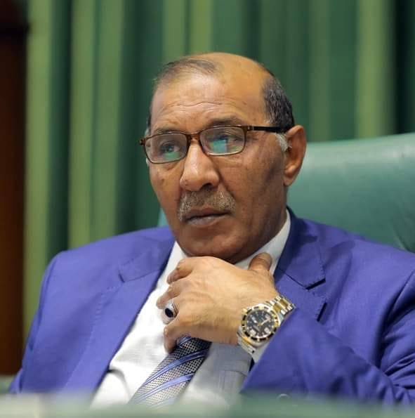 "تلقاها بصحتك وعافيتك .. الله يحرق قلبك على ولادك" ..  ما قصة الرسالة التي وصلت إلى هاتف النائب عبدالله ابو زيد؟