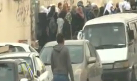 شباب ينتهكون حرمات مدارس البنات في الزرقاء  .. وكلوب لسرايا : سنضع كاميرات خارجية لضبطهم وردعهم 