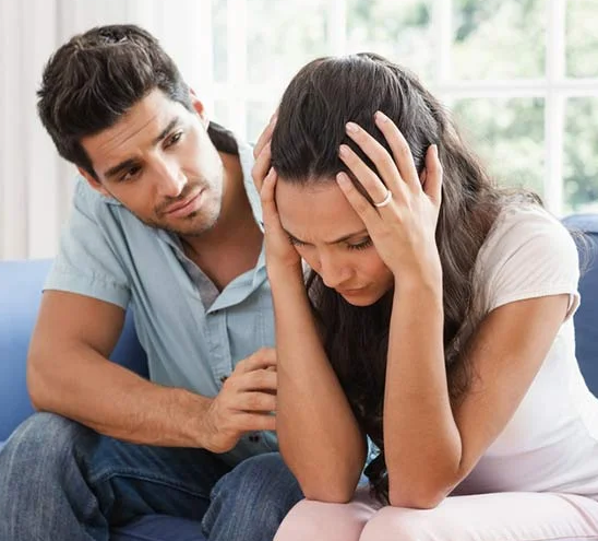 زوجتي تعاني من القلق والمزاجية  ..  فكيف أتعامل معها؟
