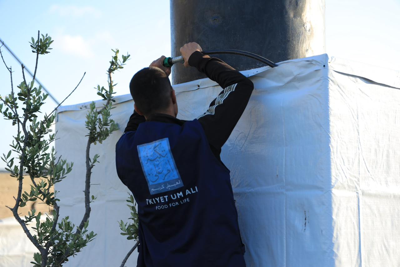 تكية أم علي  تستكمل تسليم 1000 خيمة في وحداتها الإيوائية الخمسة ضمن مناطق شرق وغرب مدينة غزة، وجباليا، ودير البلح وخانيونس