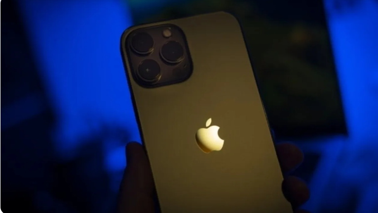 آبل تحذر من أسلوب جديد لاختراق آيفون بعد رصد هجمات دون نقر