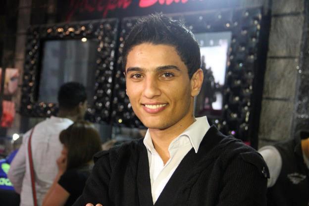 بالصور  ..  محمد عساف يرقص ويلعب مع الأطفال مرضى التوحد
