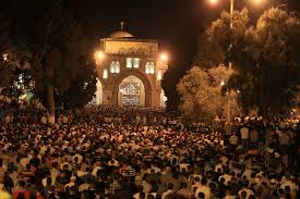 400 ألف فلسطيني يحيون ليلة القدر في المسجد الاقصى