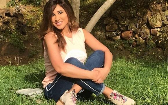نجوى كرم تتواصل مع جمهورها بإستخدام ميزة الصوت