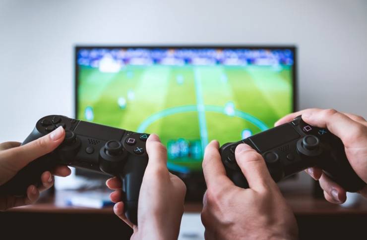 دراسة تكشف فائدة مدهشة للدماغ من ممارسة ألعاب الفيديو