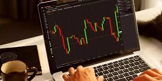 كيفية اختيار برنامج تداول في الأردن بناءً على الأداء والأدوات وإدارة المخاطر