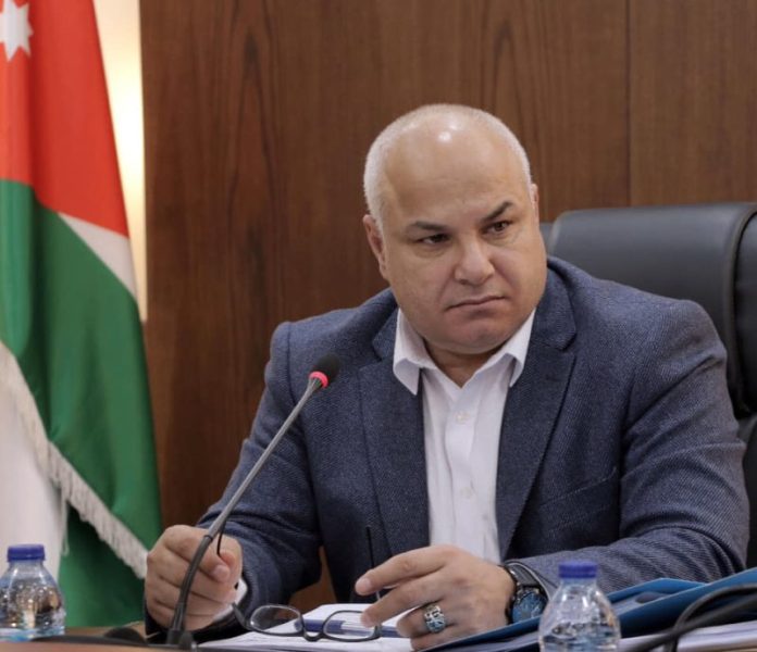 هل "حرد" وزير العمل خالد البكار وغادر الوزارة "غاضبًا؟ ..  سرايا تكشف الحقيقة