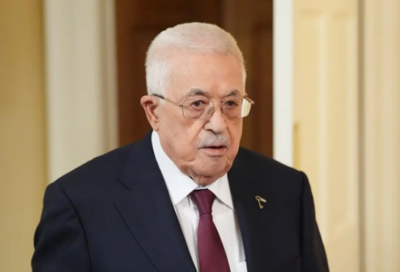 عباس يرفض اعتراف "إسرائيل" بـ"أرض الصومال" ويؤكد دعم وحدة الصومال 