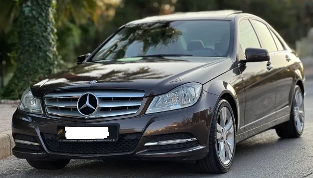 Mercedes C200 2013