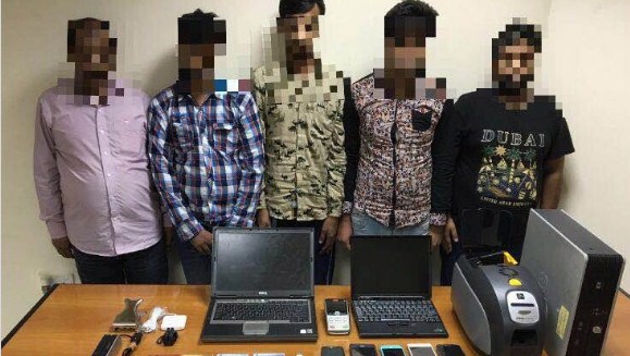 "شرطة رأس الخيمة": ضبط عصابة متخصصة بتزييف البطاقات الائتمانية