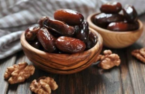 تناولوا 7 تمرات على الريق ..  وهذا ما سيحصل بعد 7 أشهر!