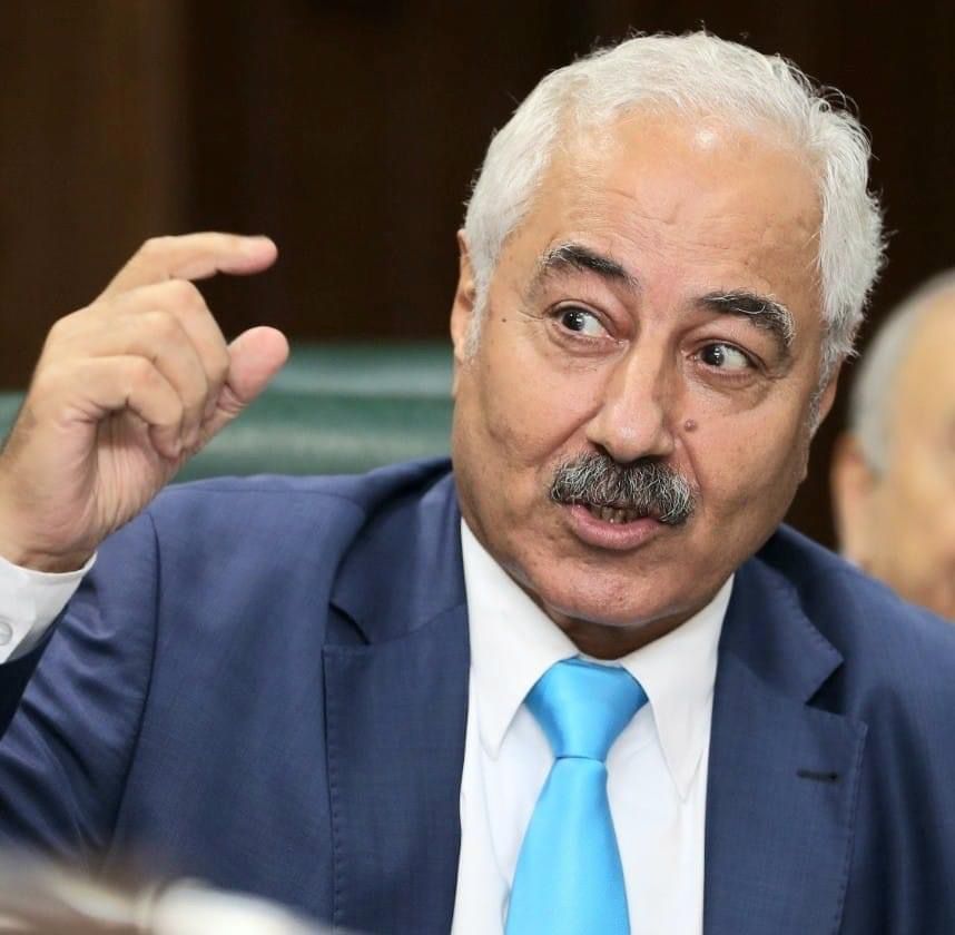 داوديه : الارطبون عبد الرؤوف الروابده " بحط الحرس الجديد بجيبته الزغيره"