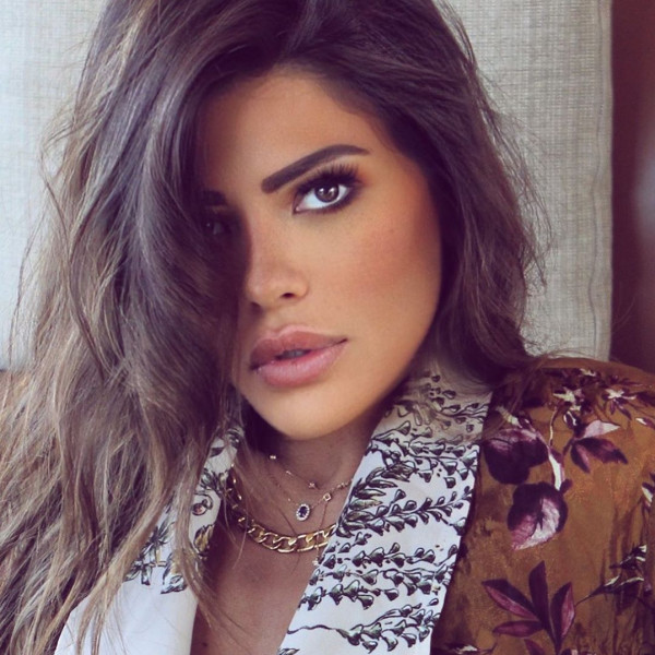 مكياج البشرة الحنطية والعيون البنية من الفاشينيستا العنود بدر