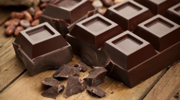 دراسة حول دور الشوكولاتة الداكنة في فقدان الوزن