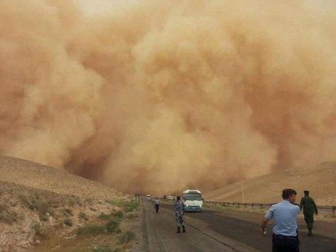 هذه أبرز الطرق المتوقع تأثرها بموجات الغبار الكثيفة في الاردن 