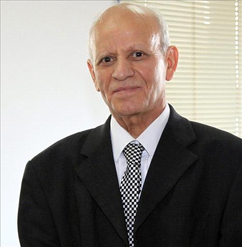 ضريبة دفاع على المغتربين