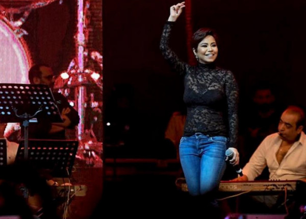 تعرف على حقيقة اعتزال الفنانة شيرين عبد الوهاب 